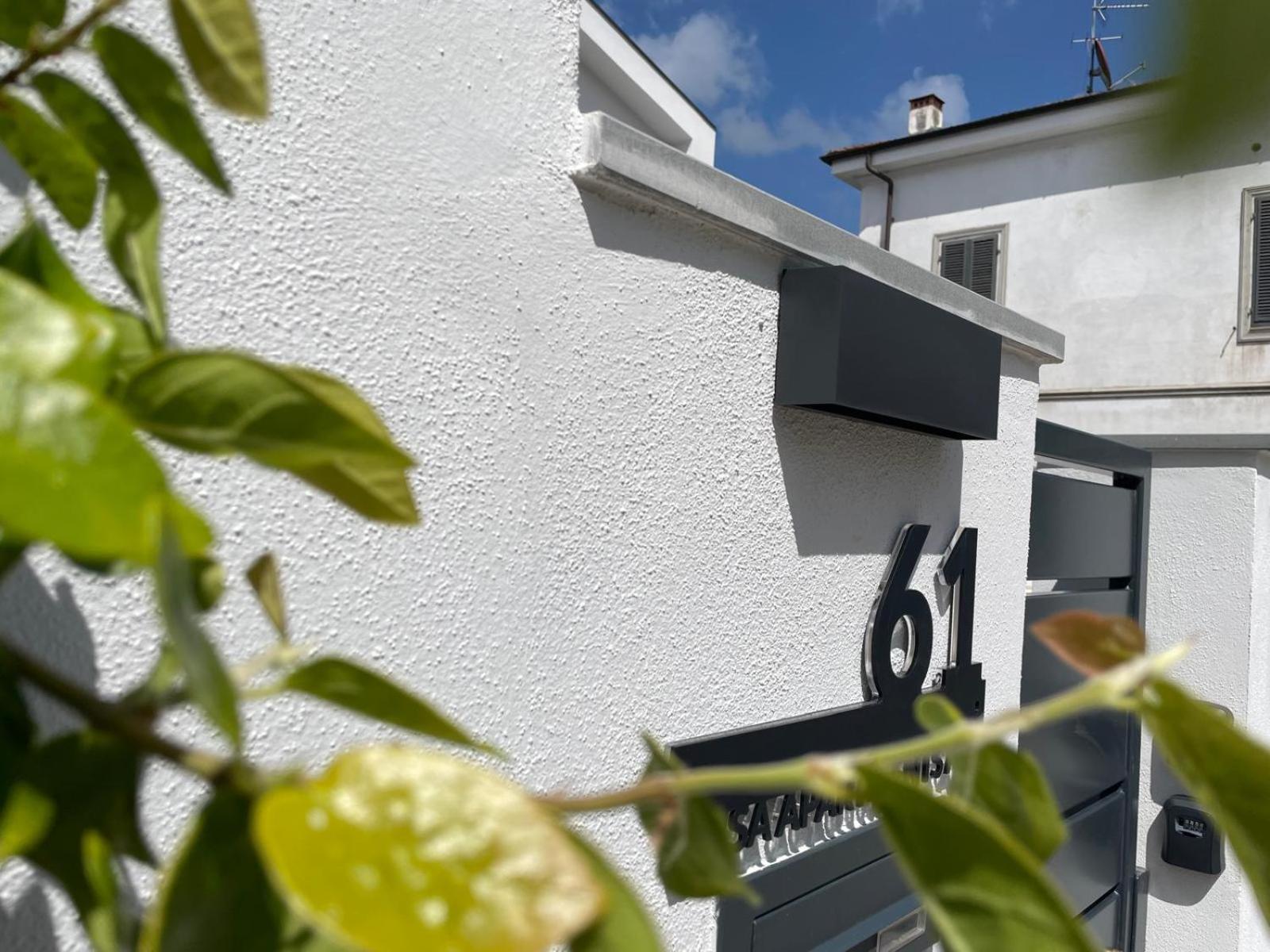 Elisa Apartments B - In Front Of The Walls Of Λούκα Εξωτερικό φωτογραφία
